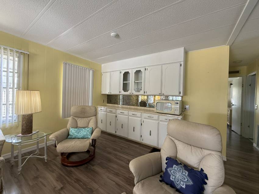 390 Peppertree Ln a Ellenton, FL Mobile or Manufactured Home for Sale